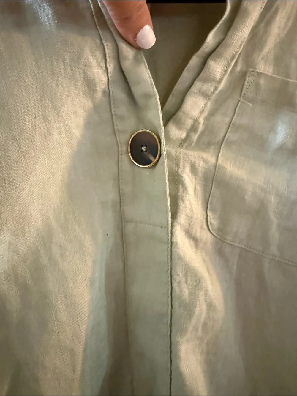 Ellen Tracy 100% Linen Shirt in Light Sage, small